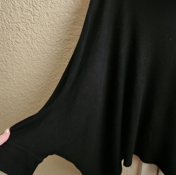 maurices- cowl neck light weight poncho - Picture 4 of 7